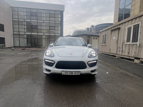 Porsche Cayenne GTS 2014