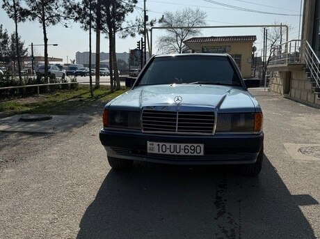 Mercedes 190 1990
