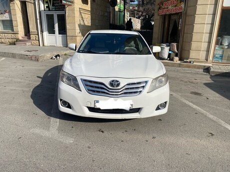 Toyota Camry 2011