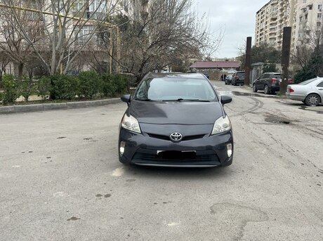 Toyota Prius 2012