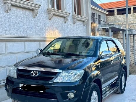 Toyota Fortuner 2007