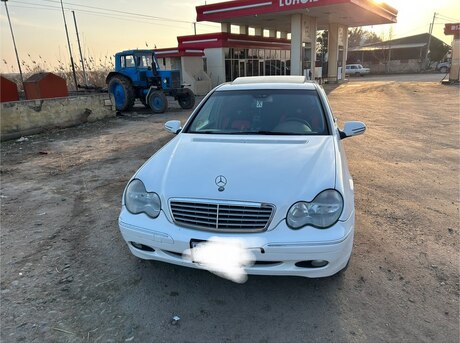 Mercedes  2002