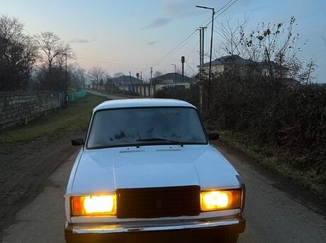 LADA (VAZ) 2107 2004