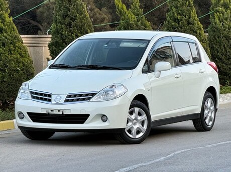 Nissan Tiida 2011