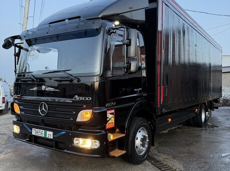 Mercedes Atego 1529