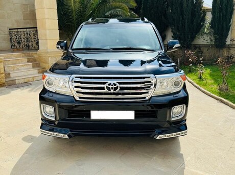 Toyota Land Cruiser 2013