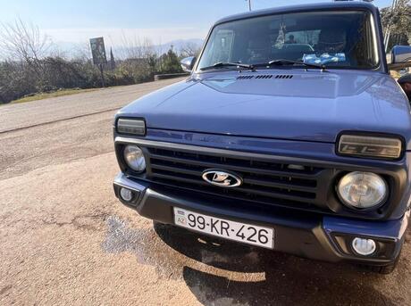 LADA (VAZ) Niva 2015