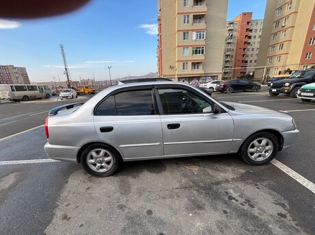 Hyundai Accent 2001