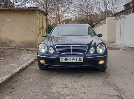 Mercedes E 220 2004