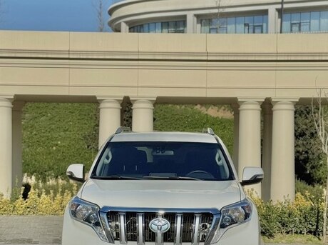 Toyota Land Cruiser Prado 2013