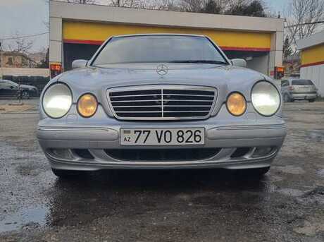 Mercedes E 240 2001