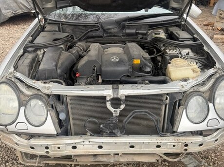 Mercedes E 240 1999