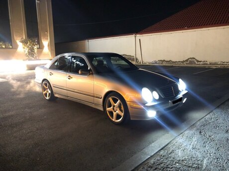 Mercedes E 240 2000