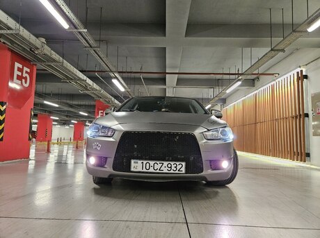 Mitsubishi Lancer