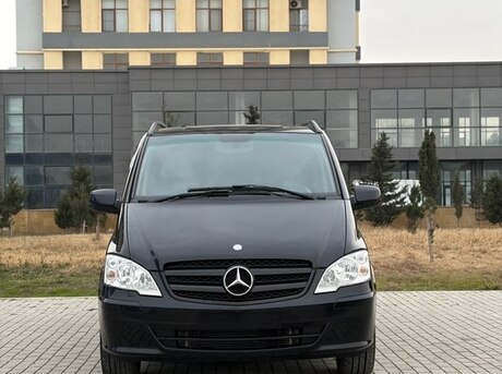 Mercedes  2010