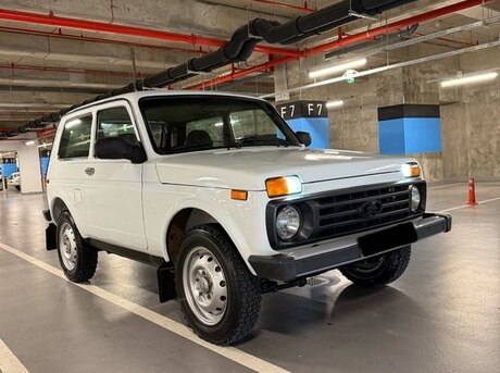LADA (VAZ) Niva 2012