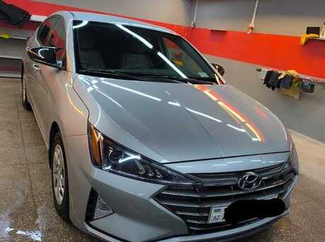 Hyundai Elantra 2020