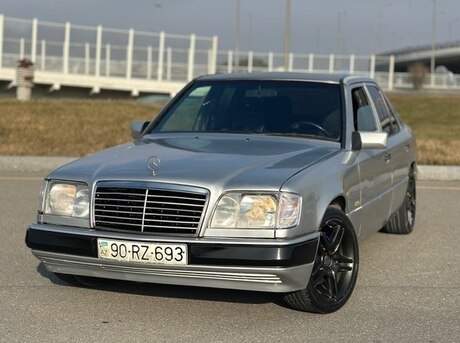 Mercedes 220 E 1995