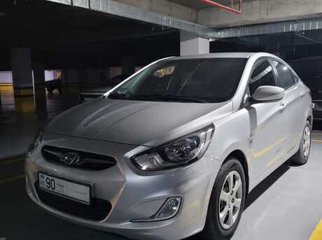 Hyundai Accent 2012
