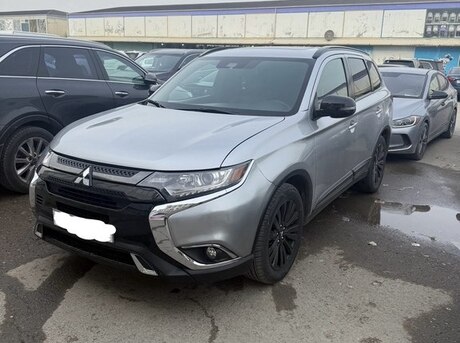 Mitsubishi Outlander 2020