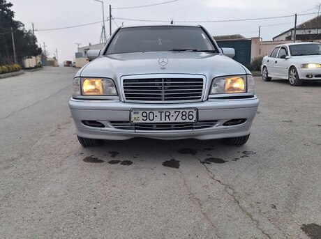 Mercedes C 220