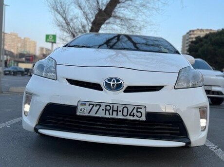 Toyota Prius 2012