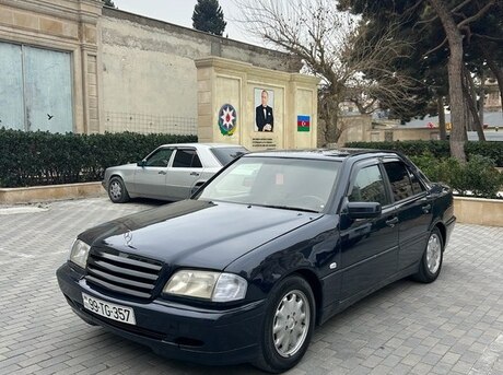 Mercedes C 240