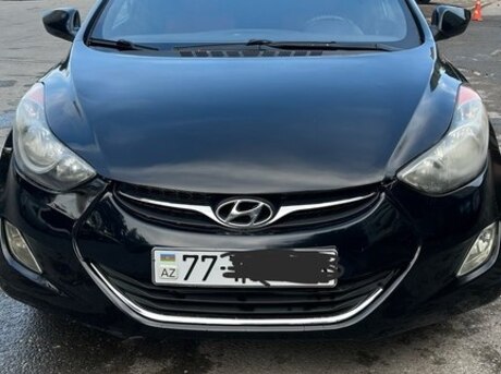 Hyundai Elantra 2012