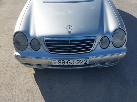 Mercedes E 240 2001