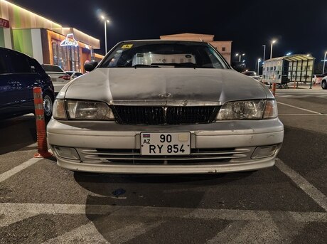 Nissan Sunny 1999