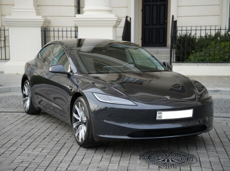 Tesla Model 3 2025