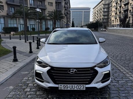 Hyundai Elantra 2018