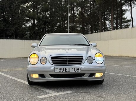 Mercedes E 220 2000
