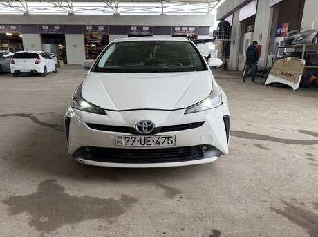 Toyota Prius 2019
