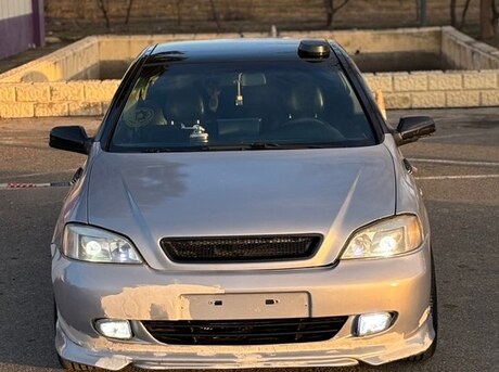 Opel Astra 2003