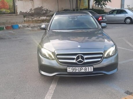 Mercedes E 220 d 2016