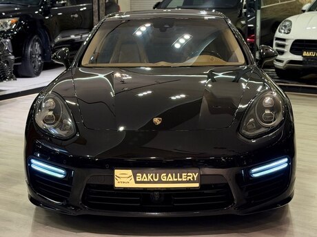 Porsche Panamera GTS