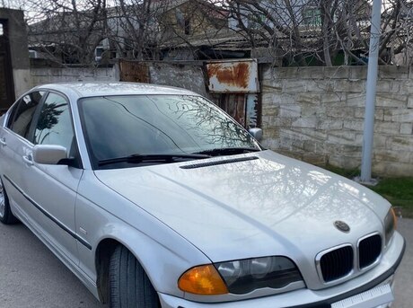 BMW 320 2000