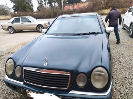 Mercedes E 220 1998