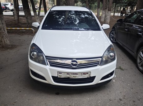 Opel Astra 2008
