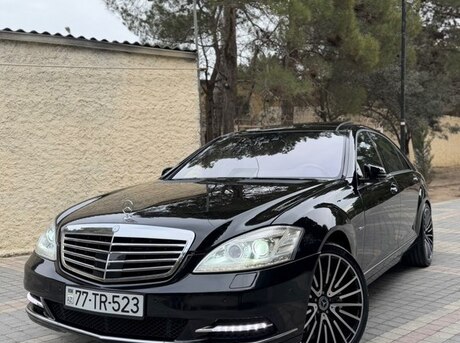 Mercedes S 500