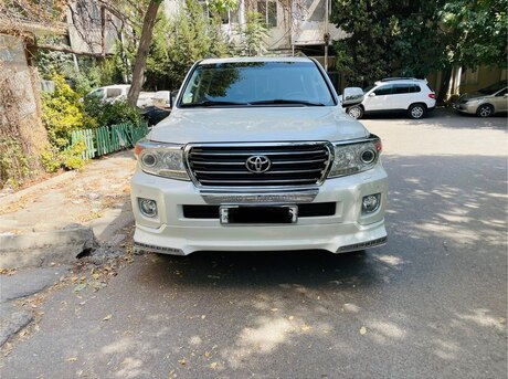 Toyota Land Cruiser 2012