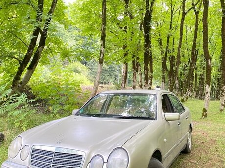 Mercedes E 230 1996