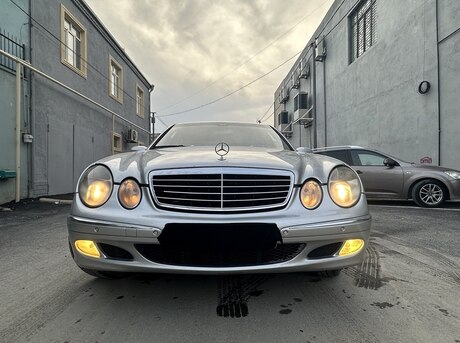 Mercedes E 220 2005
