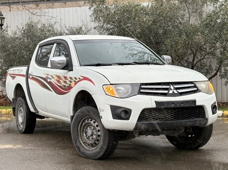 Mitsubishi L200 2014