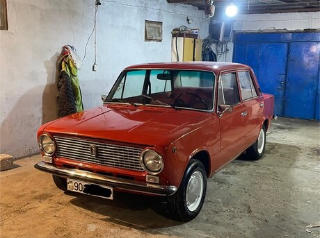 LADA (VAZ) 21011 1980