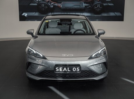 BYD Seal 05