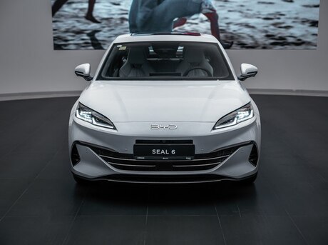 BYD Seal 06
