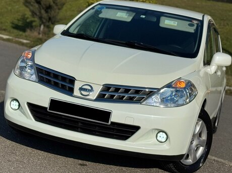 Nissan Tiida 2011