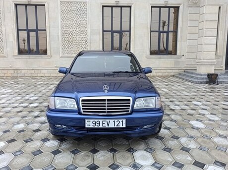 Mercedes C 220